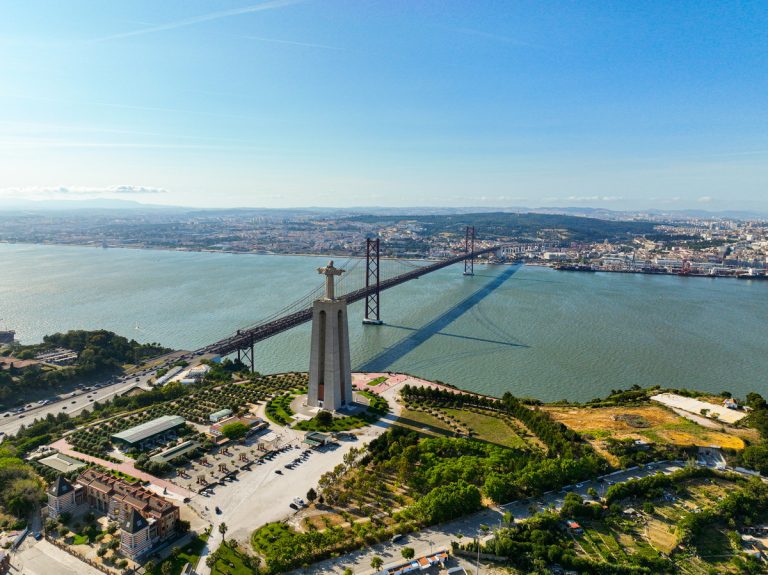 Helicopter flights over Lisbon