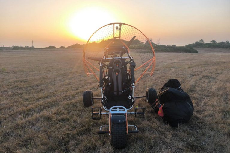 Paramotor_1 - small