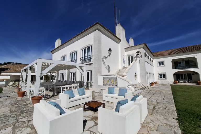 Retreat in wine hotel near Lisbon_small10